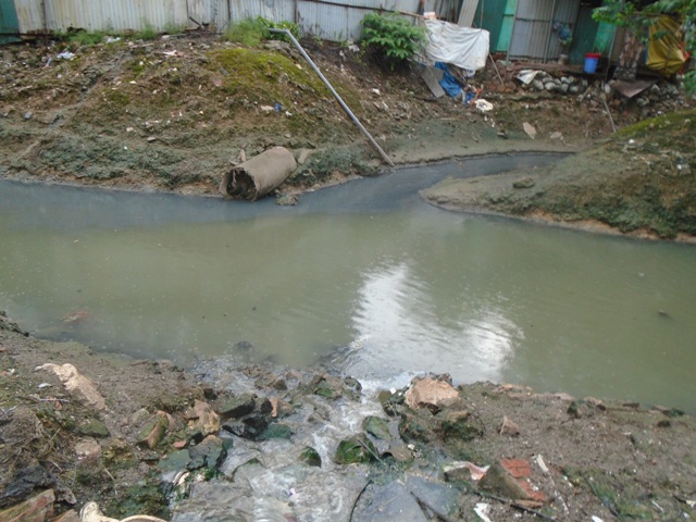 Ô nhiễm nguồn nước sạch khu vực cầu giấy 